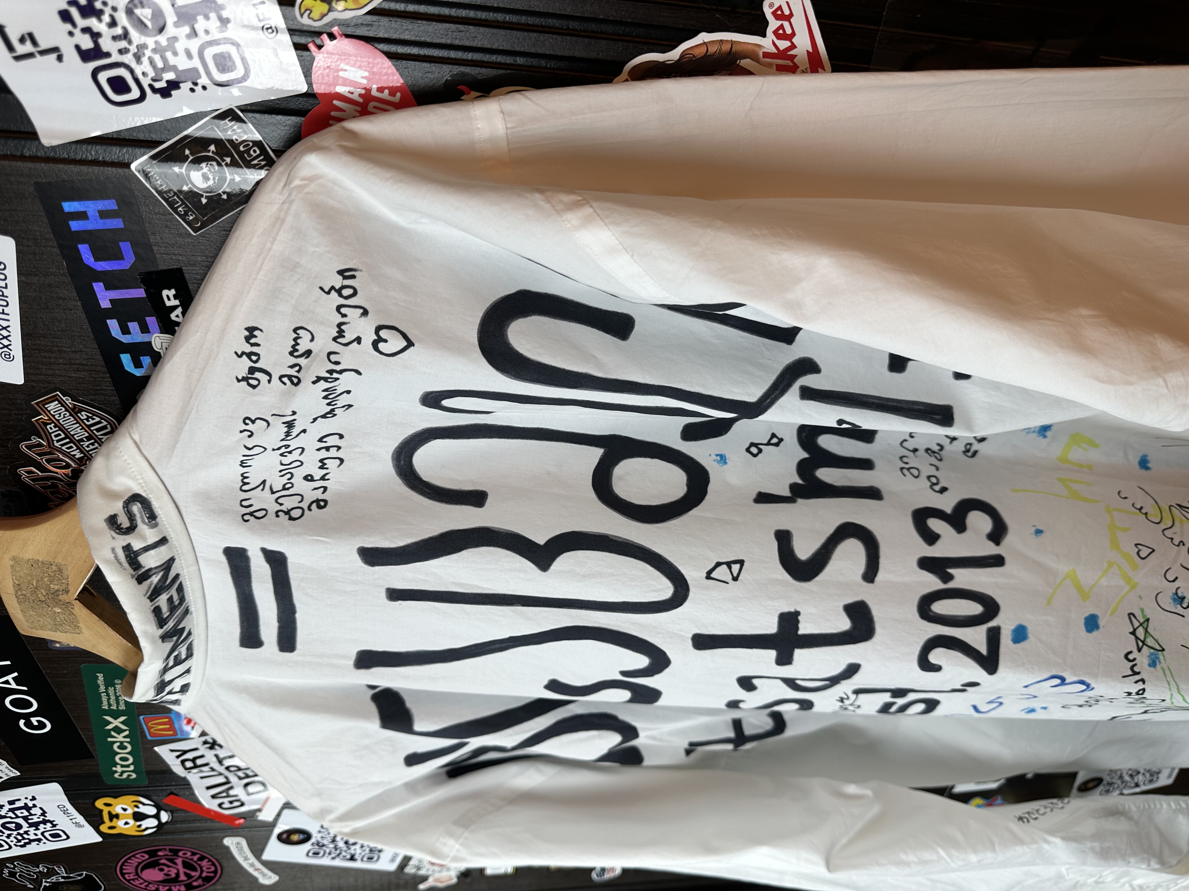 Vetements Tansatsmeli Happy Birthday